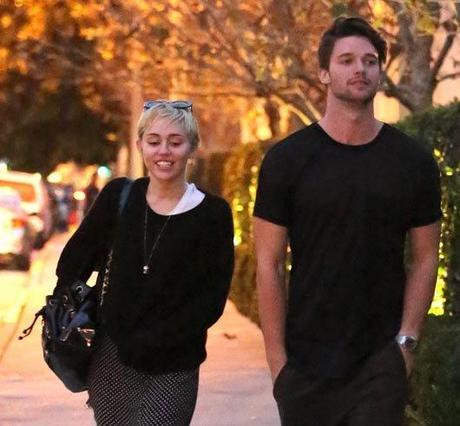 Arnold Schwarzenegger aprueba la relación de su hijo con Miley Cyrus Miley Cyrus Patrick Schwarzenegger