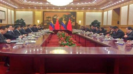 Presidentes de China y Venezuela se reúnen este miércoles.