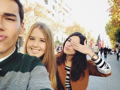 IT'S SUCH A WONDERFUL DAY IT'S SUCH A WONDERFUL DAY