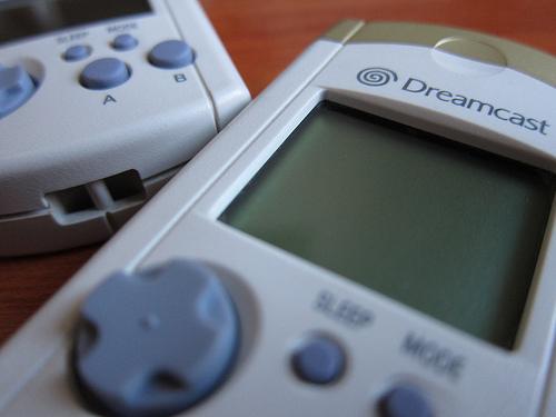 La evolución de las tarjetas de memoria en consolas SEGA VMU
