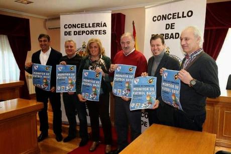 El P.P. presentó un curso de Monitor de fútbol base en Barbadás