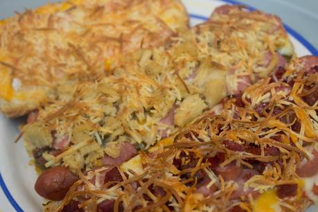 3 paninis caseros de salmón, atún y salchichas y chorizo 3 paninis caseros de salmón, atún y salchichas y chorizo