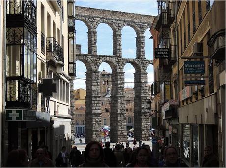 10 ciudades para disfrutar el invierno, por @GoEuro Segovia-acueducto-turismo-invierno