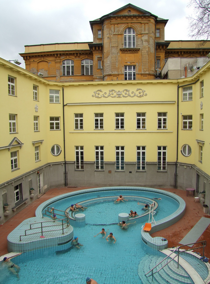 Balnearios de Budapest (II) Balnearios de Budapest (II)