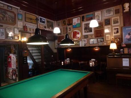 No volveré a un Zoo ni a seguir a unos orientales en el Barrio Rojo: Día 3 Amsterdam “Bruin Café”