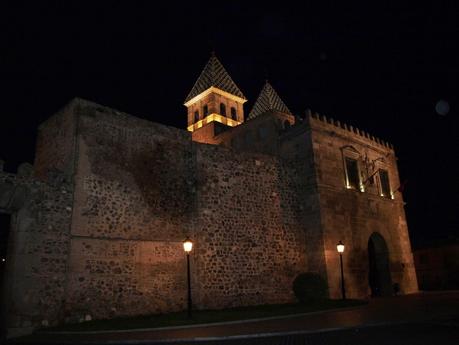 PUERTA DE BISAGRA TOLEDO PUERTA DE BISAGRA TOLEDO