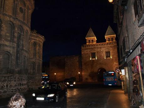 PUERTA DE BISAGRA TOLEDO PUERTA DE BISAGRA TOLEDO