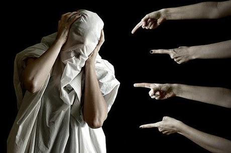 Atentados contra la libertad de expresión, muertos invisibles y ejecutores sin armas Atentados contra la libertad de expresión, muertos invisibles y ejecutores sin armas