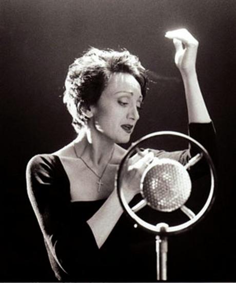 Edith Piaf, una gran mujer, una gran voz, una gran película...