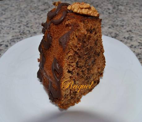 Bund Cake de naranja con nueces y chocolate Bund Cake de naranja con nueces y chocolate