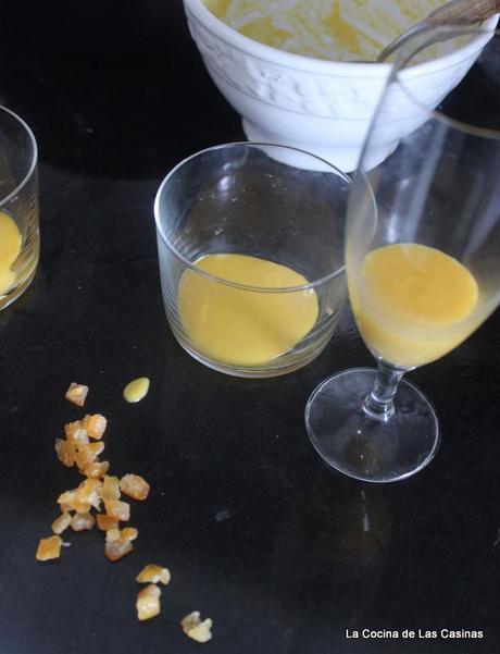 Crema de Naranja con Mousse de Naranja Confitada y Chocolate Crema de Naranja con Mousse de Naranja Confitada y Chocolate