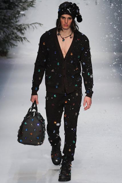 Moschino prepara a los hombres para el Invierno en London Men Collections