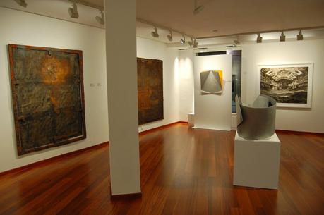 AURORA VIGIL - ESCALERA Galería de Arte