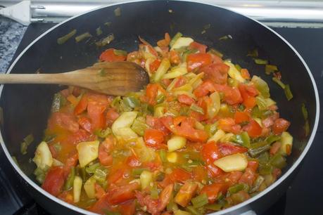 Pisto con pollo gratinado con queso cheddar Pisto con pollo gratinado con queso cheddar