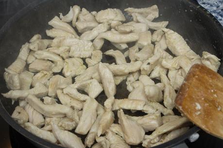 Pisto con pollo gratinado con queso cheddar Pisto con pollo gratinado con queso cheddar