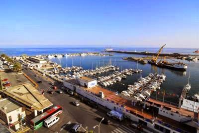 Puerto deportivo de Adra Puerto deportivo de Adra