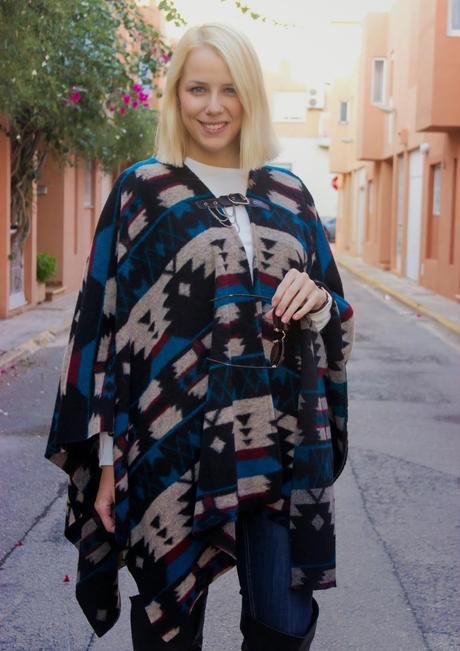 Poncho étnico Poncho étnico