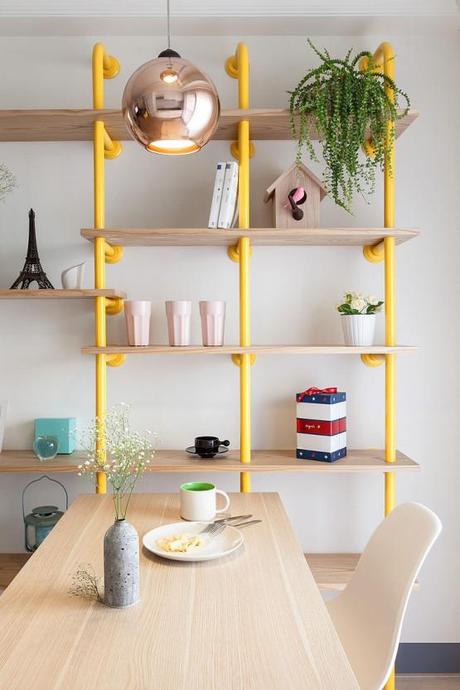 Apartamento fresco y colorido con toque mid-century modern 5
