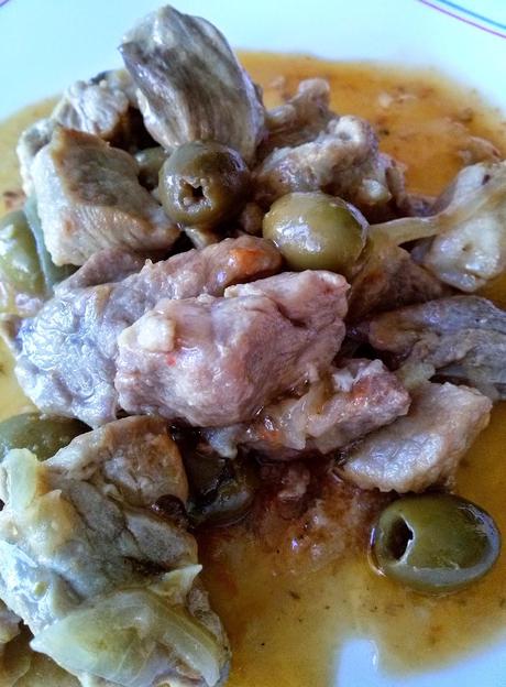 Estofado de Cerdo con Romero y Aceitunas Estofado de Cerdo con Romero y Aceitunas
