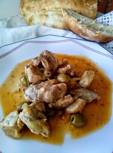 Estofado de Cerdo con Romero y Aceitunas Estofado de Cerdo con Romero y Aceitunas