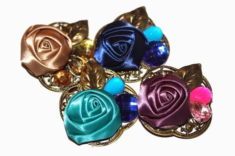 LOOKS CON ABRIGO Y BROCHES GARABATEA LOOKS CON ABRIGO Y BROCHES GARABATEA