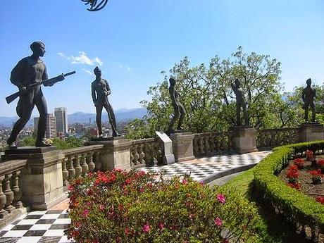 CASTILLO DE CHAPULTEPEC CASTILLO DE CHAPULTEPEC