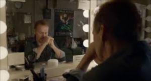 Crítica de “Birdman o (La inesperada virtud de la ignorancia)” (2014) Manu Zapata_El cine (de estreno) fácil de leer_vivazapata.net_Ante el espejo