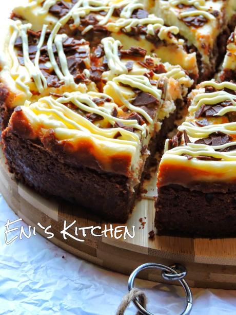 ¡Brownie! ¡Brownie cheesecake con Mars! ¡Brownie! ¡Brownie cheesecake con Mars!