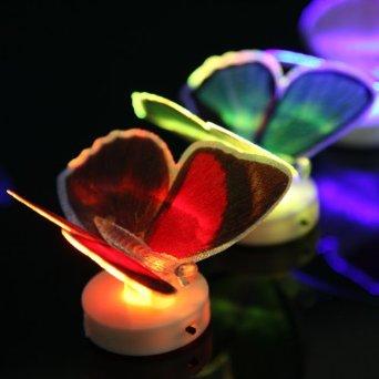 Mariposas led y mariposas para bodas: la primavera y el romanticismo renacen por la noche ...Y mariposas led para bodas de noche