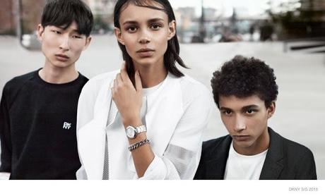 Cara Delevingne vuelve a liderar la nueva campaña de DKNY