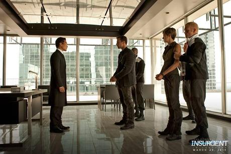 Actualizaciones: Trailer de Insurgente, Nuevos stills y Detrás de escenas