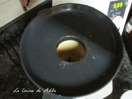 Tarta Ferrero Rocher, con esferificación inversa Tarta Ferrero Rocher, con esferificación inversa