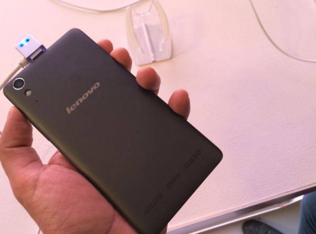 Las primeras imágenes: Lenovo A6000, el teléfono 4G más barato del mercado Indio Las primeras imágenes: Lenovo A6000, el teléfono 4G más barato del mercado Indio