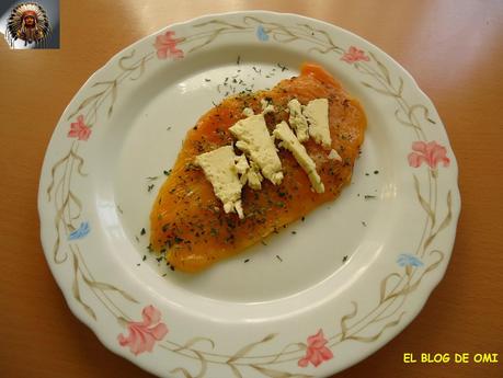 ROLLITOS DE POLLO CON QUESO AZUL ROLLITOS DE POLLO CON QUESO AZUL