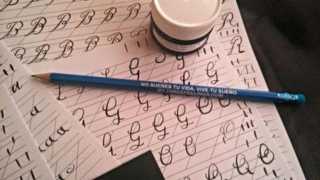 Curso de caligrafía con Threefeelings 4 Lugares con encanto Caligrafía lettering dudua barcelona threefeelings