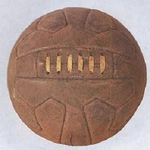 Balones Históricos de los Mundiales de Fútbol balon del mundial italia 34
