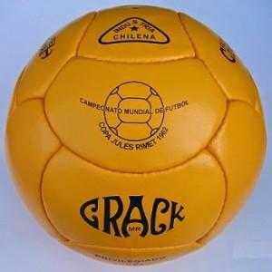 Balones Históricos de los Mundiales de Fútbol balon del mundial chile 62