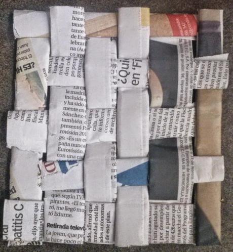 #Small&LowCost: Posavasos de papel de periódico #Small&LowCost: Posavasos de papel de periódico