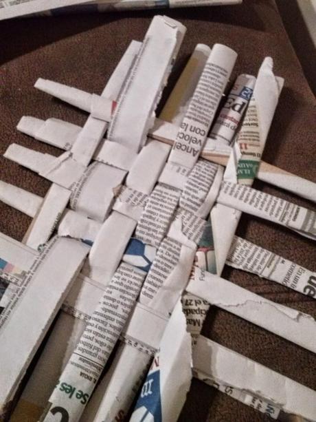 #Small&LowCost: Posavasos de papel de periódico #Small&LowCost: Posavasos de papel de periódico