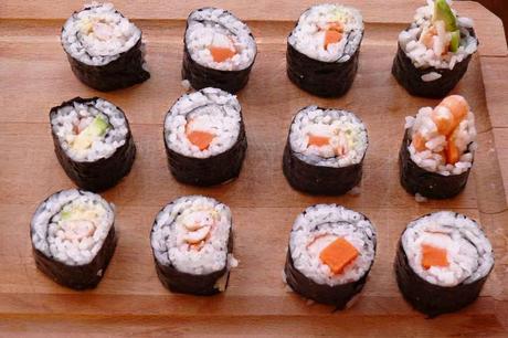 Maki sushi en casa , receta fácil makisushi
