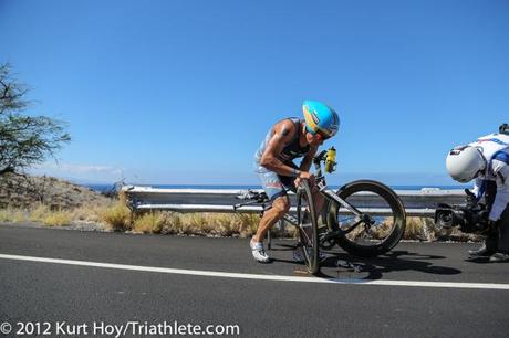 Ciclismo – ¿Sabes cómo llegar a casa tras un pinchazo para el que no tienes cámara de recambio ni parches? 2012 Ironman World Championship