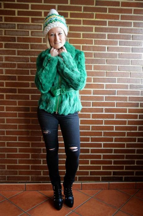 Gorro con pompón. Gorro con pompón.