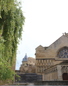 De ruta por Navarra + la Rioja Alavesa (4 días) De ruta por Navarra + la Rioja Alavesa (4 días)