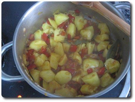 Guiso de txistorra y patatas recetasbellas-guiso-txistorra-20ene2015-26