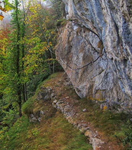 Camín de las Cabras y monte Redigobia (Somiedo mágico y profundo) Camín de las Cabras y monte Redigobia (Somiedo mágico y profundo)