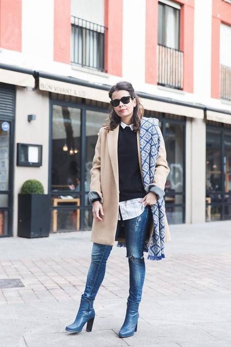 Camel_Coat-Blue_Sweater_Plaid_Shirt-Maxi_Scarf-Outfit-Blue_Boots-Outfit-Street_Style-Collage_Vintage-27