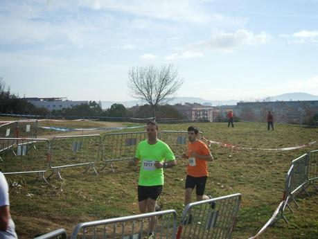 Alberto 'el Naranjito' en la parte final de la 1ª vuelta. [Foto: Tomás Prieto] 