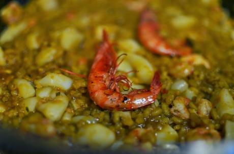 Arroz con sepia y gambitas