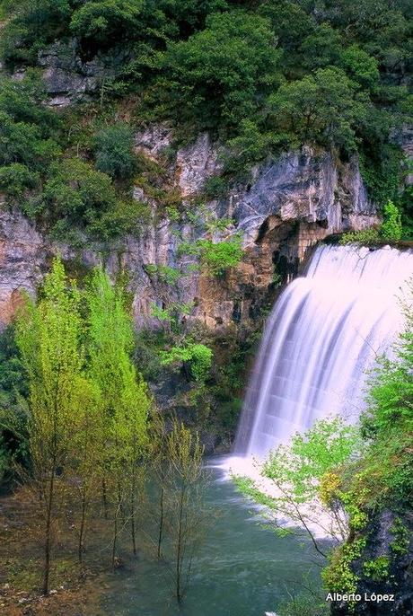 Carretera Aguasmestas - Pola de Somiedo. Parte 1: De cómo el oso se comió Somiedo Carretera Aguasmestas - Pola de Somiedo. Parte 1: De cómo el oso se comió Somiedo
