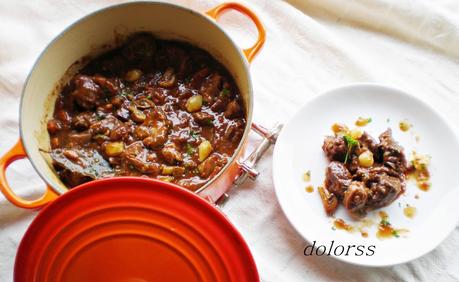 Ternera  Bourguignon, estofada al horno